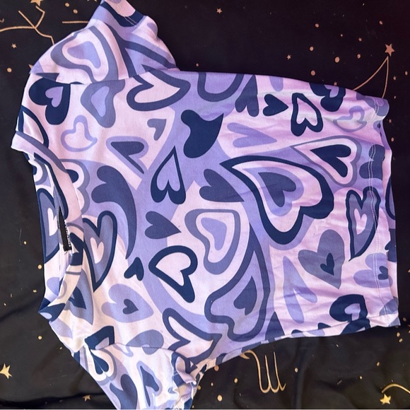 2 pattern  crop Ts - Picture 3 of 4